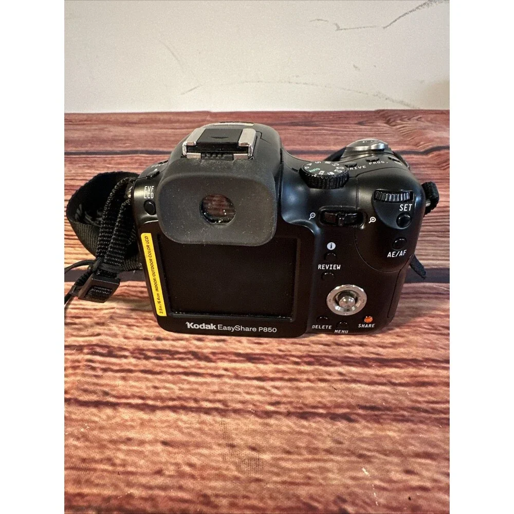 Black Kodak EasyShare P850 5.1MP LCD Digital ONLY - READ - WORKING
